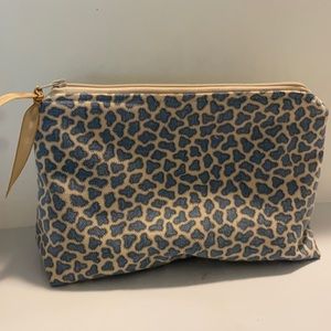 My zippered pouches!